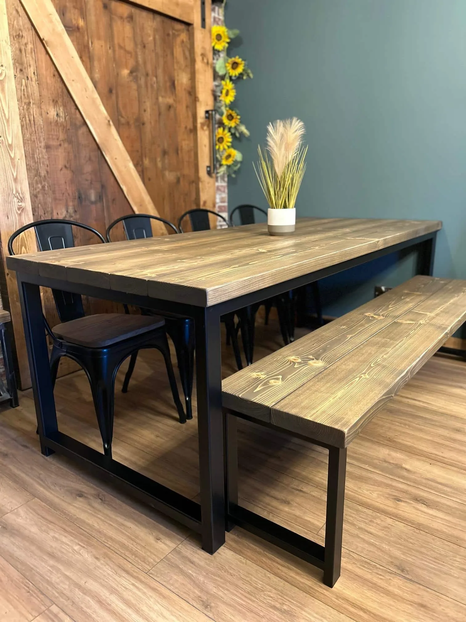 Farm House Classic Table - Image 1